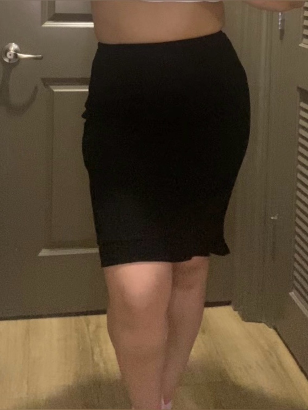 Classic Black High-Waist Pencil Skirt